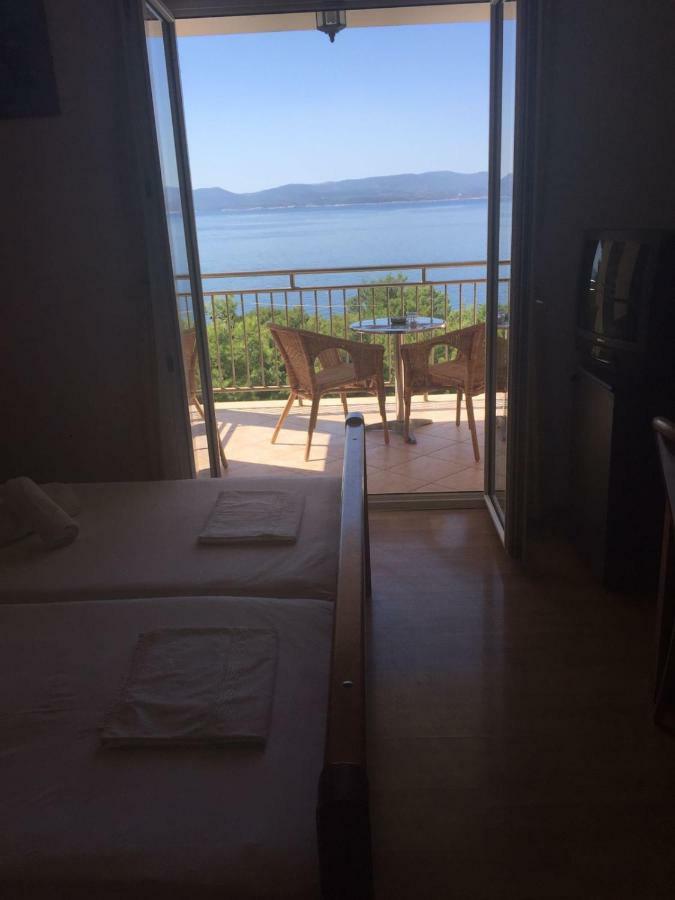 Villa Luka Brela Eksteriør billede